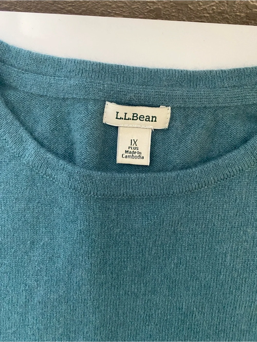 L.L. Bean Women's Classic Cashmere Crewneck Teal Green 1X Fitted - Picture 5 of 8